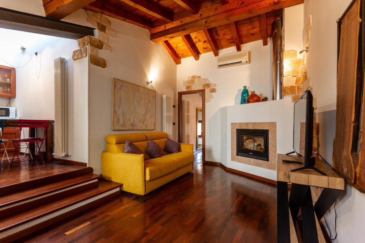 La Terrazza Apartment - Smart Holiday Mantoue Extérieur photo
